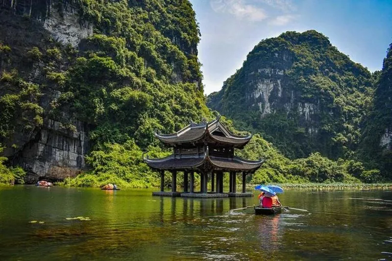 Ninh Binh Day Tour To Visit Hoa Lu – Trang An/Tam Coc – Mua Cave by Booking with 180 reviews