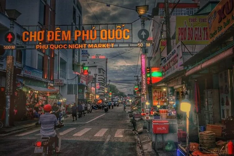 Featured tour with 29 reviews: Phu Quoc Street Food Tour – Eat with Locals, Drink with Locals
