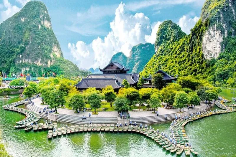 Ninh Binh Full Day Tour with Hoa Lu, Trang An and Mua Cave by Booking with 105 reviews