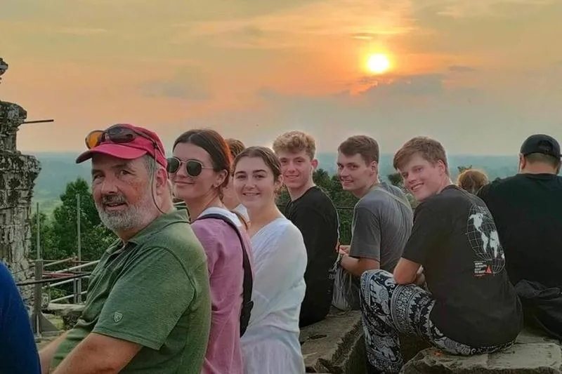 Exceptional rating tour: Full Day Archeological Tour in Siem Reap with Sun Set | 5 rating
