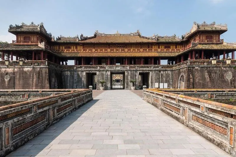 1 Day Trip: Hue City and The Citadel via Hai Van Pass Daily Small Group Tour