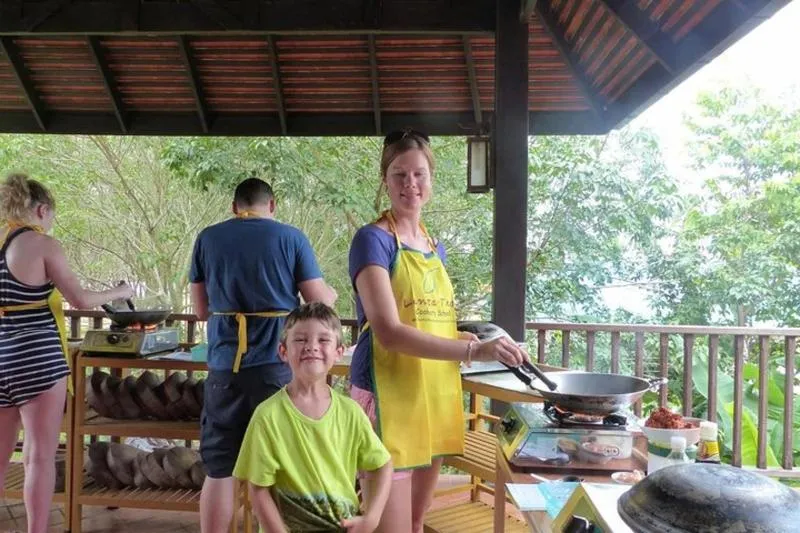 Lanta Thai Cookery School