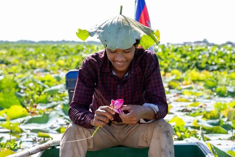 Quick Escape: Siem Reap Lotus Silk Farm – Artisans Immersion