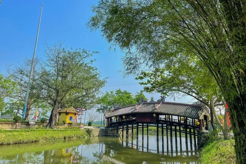 Best value tour: Hue Hoi An Bus Tour Sightseeing via Hai Van Pass 4 Stops | From only 17 USD
