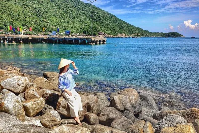 Featured tour with 4 reviews: From Da Nang or Hoi An Cham Island Snorkeling Day Tour and Lunch