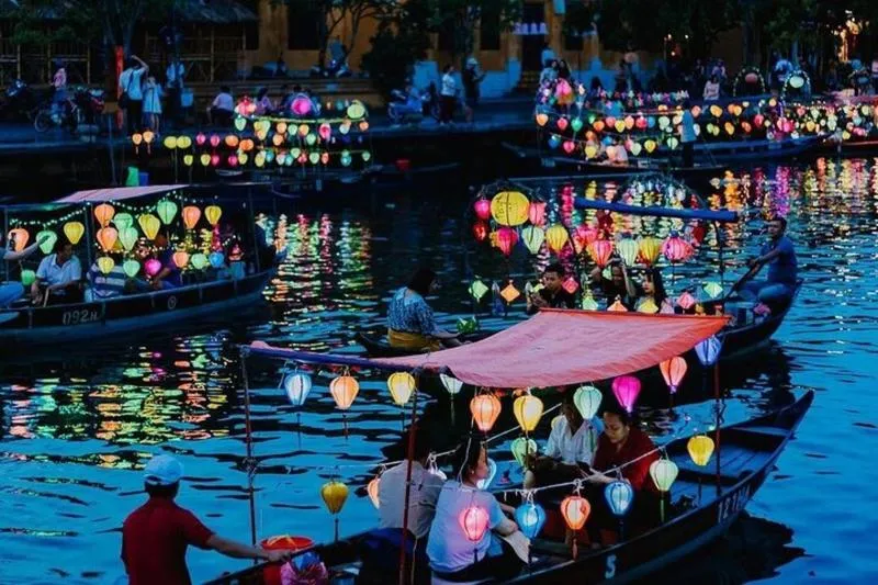 Featured tour with 6 reviews: Marble Mountain and Hoi An Ancient Town Tour in Vietnam