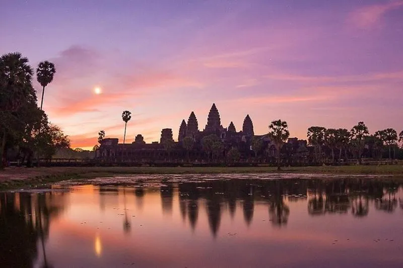 Best rated tour for Sunset Tours in Cambodia with an average score of 5 Best rated tour for Sunset Tours in Cambodia with an average score of 5