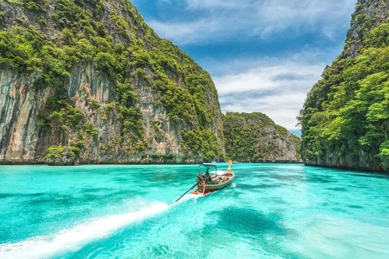 Half-Day Phi Phi Tour with Maya Bay By Longtail Boat From Phi Phi