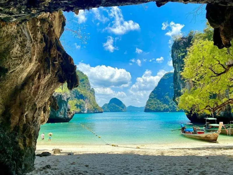 Hong Island Snorkeling Boat Tour