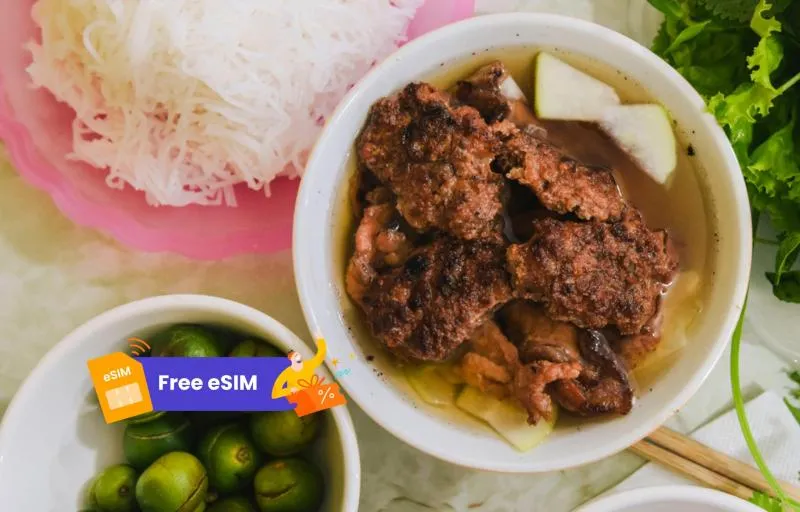Old Quarter Food Tour by Booking with 116 reviews