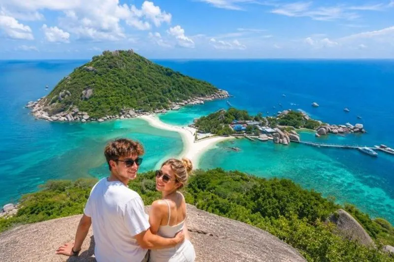 1 Day Trip: Koh Tao and Koh Nang Yuan Speedboat Tour from Koh Samui