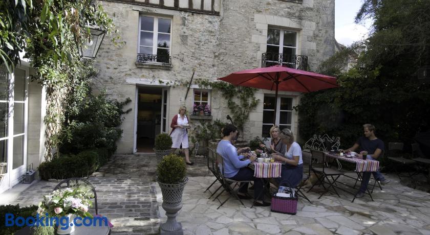 Cote Jardin Chambres D Hotes Senlis France Hotels Lonely Planet