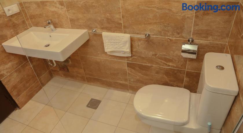 Riviera Taouyah Hotel Conakry Guinea Lonely Planet - 