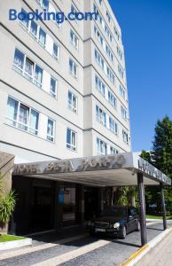 Gallery image of Super 8 By Wyndham Waldorf