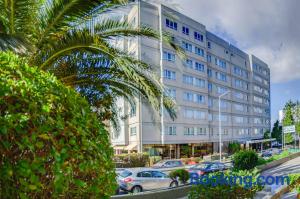Gallery image of Super 8 By Wyndham Waldorf