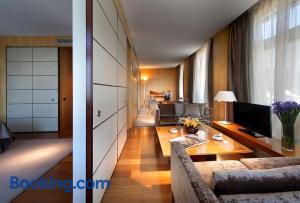 Imagem da galeria de Hotel Aviator
