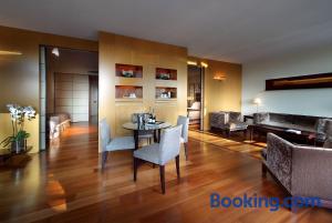Imagem da galeria de Hotel Aviator