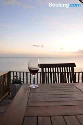 Grosso apartamento em Fish Hoek. Terraço e piscina