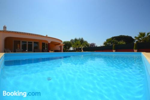 Apartamento de 200m2 en Albufeira con internet y vistas