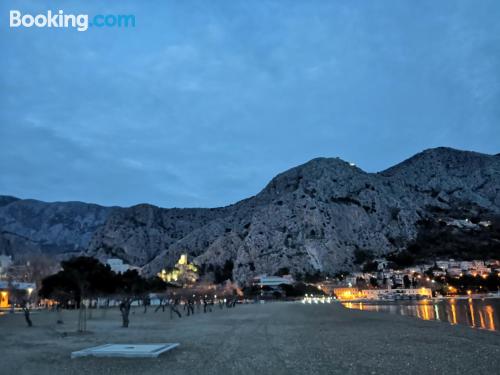 Omiš dalla vostra finestra! Con 2 camere da letto