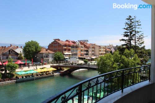 Apartamento em Struga. Terraço!