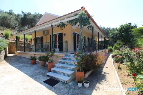 Apartamento de 130m2 en Agios Spyridon Corfu con terraza y wifi