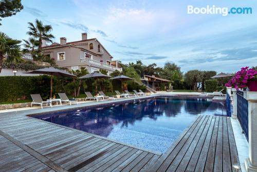 Wohnung mit Terrasse. In Le Rouret