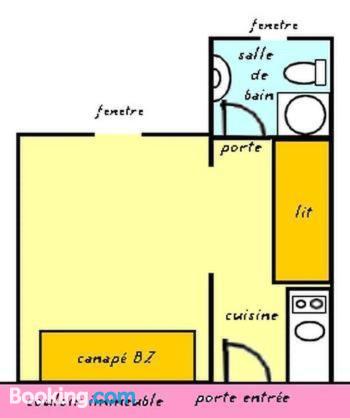 Apartamento perto do centro, perfeito para duas pessoas.