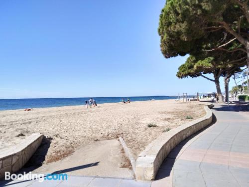 Place with terrace in center of Cambrils.