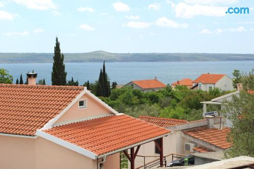 Apartamento em Jasenice. Terraço!.