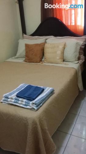 Apartamento con internet en Spanish Town