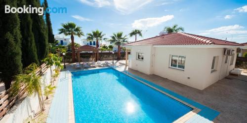 Apartamento com piscina em Ayia Napa