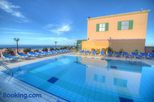 Appartement avec piscine. Terrasse!