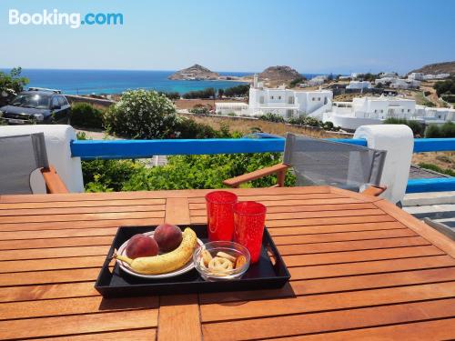 Apartamento com piscina em Kalafatis