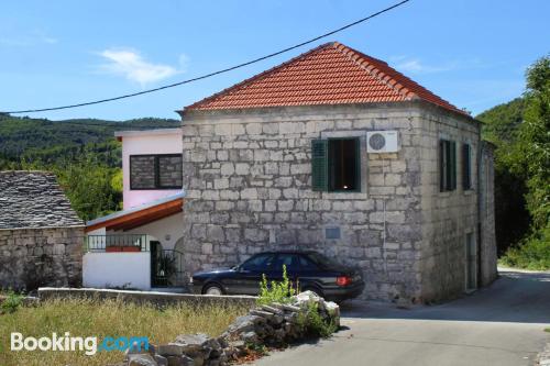 Apartamento de una habitación en Korčula ¡con terraza!.