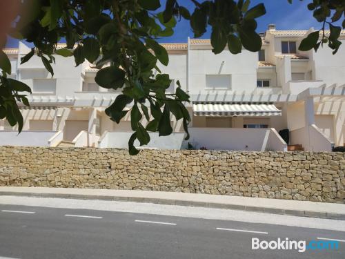 Perfect location and swimming pool in Relleu with internet.