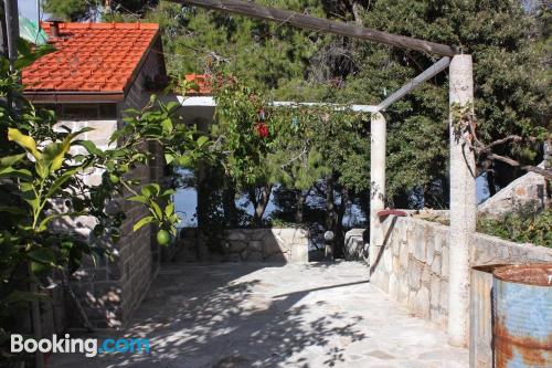 Apartamento com terraço em Bogomolje.