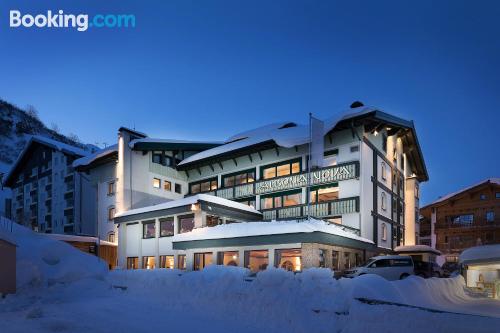 Zürs am Arlberg, buena ubicación con terraza y internet