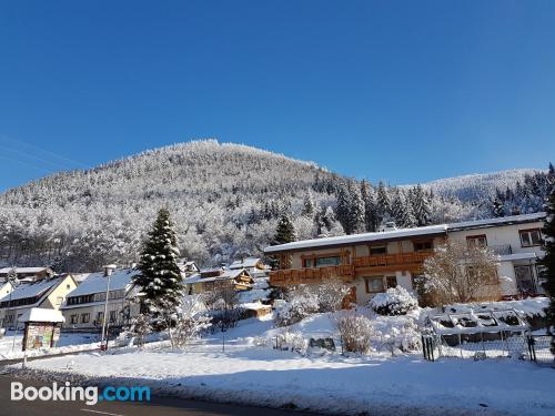 Ruim appartement. Terras!