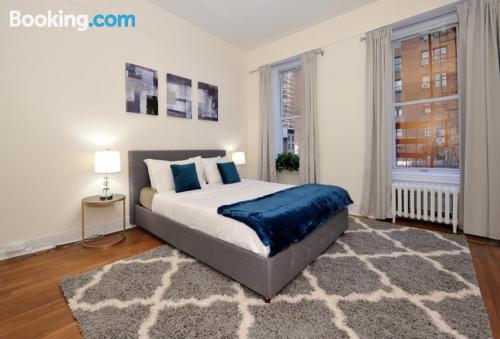 Appartamento di due camere a New York. Con due camere da letto.