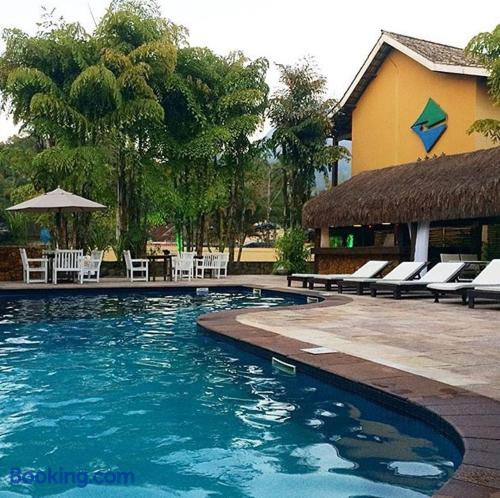 Apartamento con piscina en Ilhabela