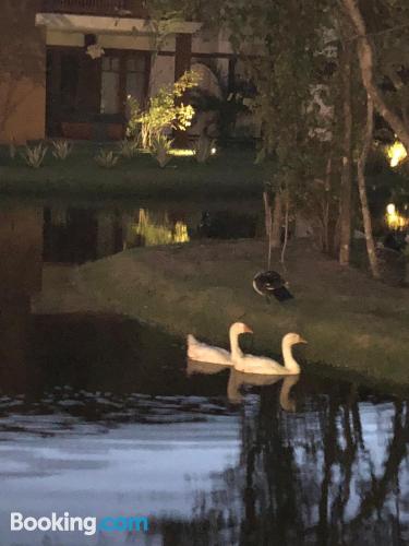 Comodo appartamento con due camere, a Mata De Sao Joao