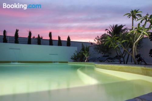 Appartement avec piscine. Pour deux personnes