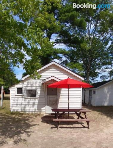 Appartement à Wasaga Beach, idéal pour les groupes.