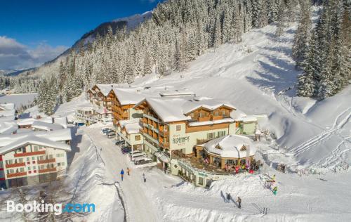 Appartement avec piscine et terrasse à Zauchensee