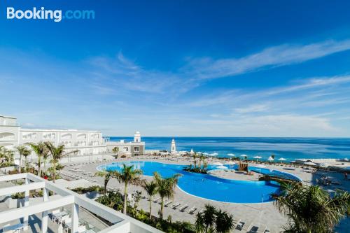 Appartamento con terrazza e Internet. Playa Jandia è in attesa!