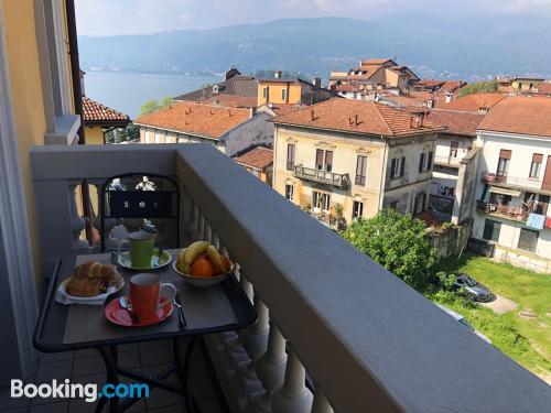 Abbagliante appartamento con una camera da letto. Verbania a vostro piacimento!.