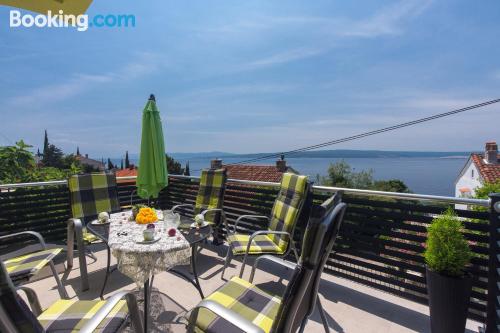 Appartement avec l'air concdetionné. Terrasse!.