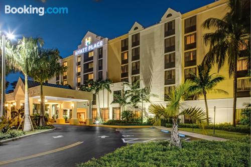 Apartamento com piscina e ar condicionado em Fort Lauderdale