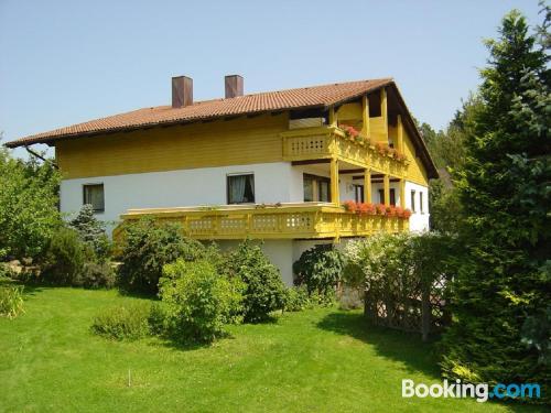 Apartamento con vistas y internet en Bad Griesbach para parejas.